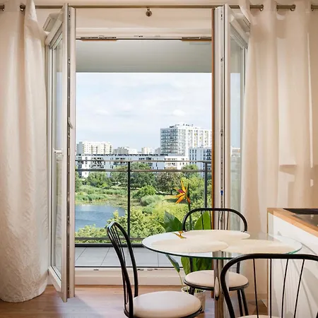 Saska With View By Bookinghost *