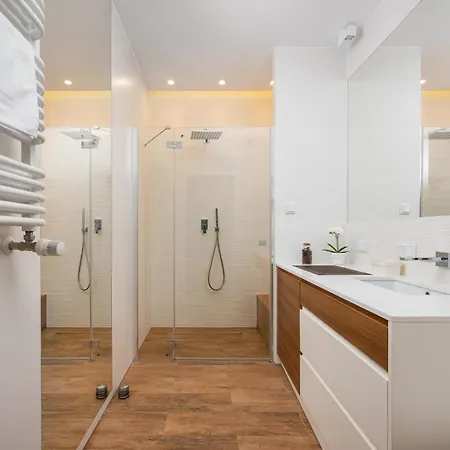 Saska With View By Bookinghost * Warsaw