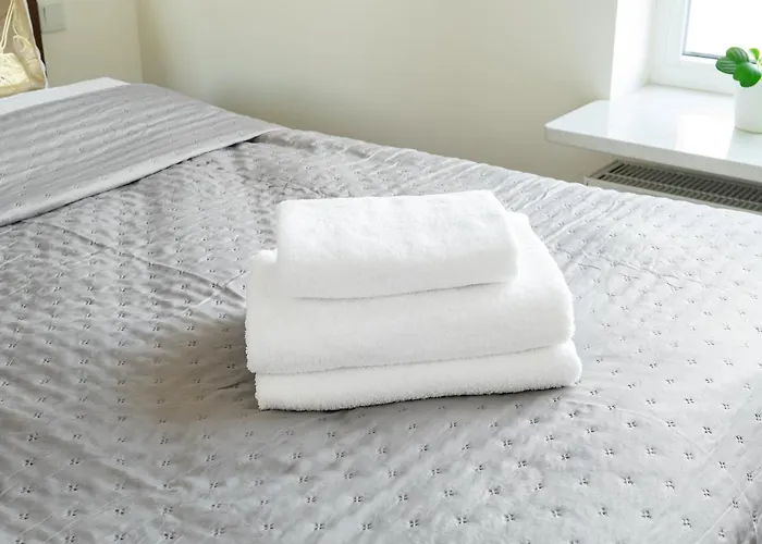 Saska With View By Bookinghost * Warschau